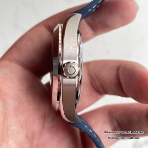 VSF A8938 Seamaster 43mm AQUA TERRA 150M Worldtimer Blue Dial Blue Rubber Strap - Image 3