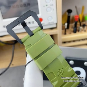 VSF P9000 PAM961 47mm Submersible Carbon Black Dial Green Rubber Strap - Image 9