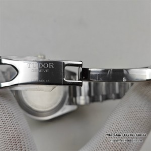 ZF A2836 Black Bay BB58 39mm Black Dial SS Bracelet - Image 9