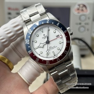 ZF A2824 Black Bay GMT 41mm Blue/Red Bezel White Dial SS Bracelet - Image 9