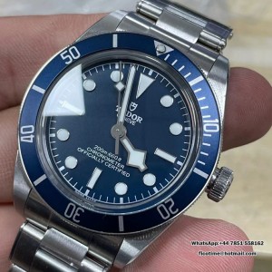 ZF A2836 Black Bay BB58 39mm Blue Dial SS Bracelet - Image 4