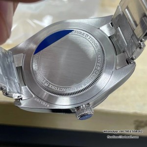 ZF A2836 Black Bay BB58 39mm Blue Dial SS Bracelet - Image 7