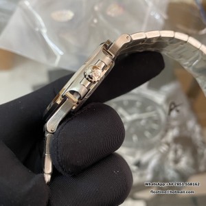 PPF A324SC Nautilus 5711 40mm White Dial SS Bracelet - Image 4