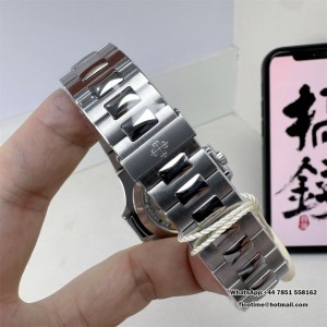 PPF A324SC Nautilus 5726 40mm Blue Dial SS Bracelet - Image 4