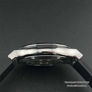 JJ+F A1110 Classic Fusion 42mm Grey Dial Black Rubber Strap - Image 7