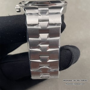 ZF A5100 Overseas 41mm 4500V Grey Dial SS Bracelet - Image 4