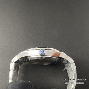 ZF A5100 Overseas 41mm 4500V Blue Dial SS Bracelet - Image 3