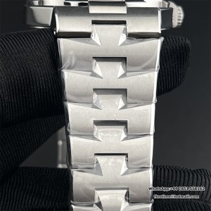 PPF A1226SC Overseas 42mm 47040 Blue Dial SS Bracelet - Image 4