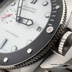 PAM1579 Submersible Luna Rossa 42mm VSF White Dial Gummy Strap P900 - Image 3
