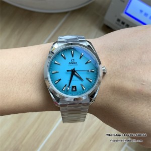 VSF A8900 Aqua Terra 150m 2024 41mm SS/SS Tiffany Blue Dial - Image 9