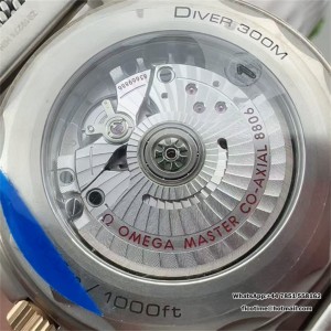 VSF A8806 Seamaster 300m 2024 42mm TI/TI Green Dial - Image 3