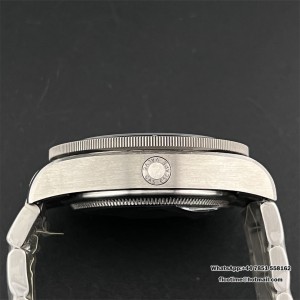 XF A2824 Black Pelagos 42MM  Gray Titanium Bracelet - Image 3