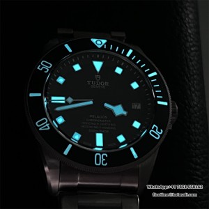 XF A2824 Black Pelagos 42MM  Gray Titanium Bracelet - Image 8