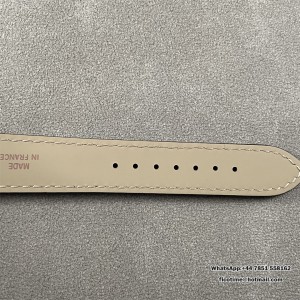 F1F Quartz Santos Dumont 43.5x31.4mm White Dial Black Leather Strap - Image 4