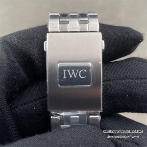 Pilot Chrono IW388113 APSF Black Dial on SS Bracelet SA69385 Super Clone - Image 6