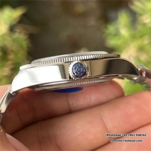 ZF A2824 Black Bay BB68 43mm  Silver Dial SS Bracelet - Image 5