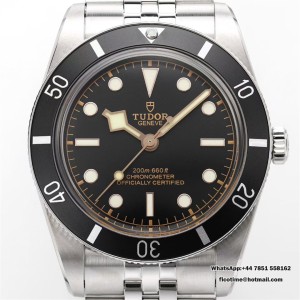 ZF A2824 Black Bay BB54 37mm Black Dial Jubilee Bracelet - Image 3