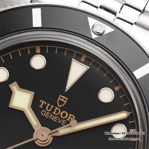 ZF A2824 Black Bay BB54 37mm Black Dial Jubilee Bracelet - Image 4