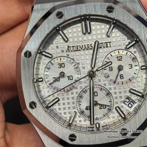 Royal Oak Chrono 26240 SS V2 APSF 1:1 Best Edition Silver Dial on SS Bracelet SA4401 Super Clone (Free Sprung) - Image 3