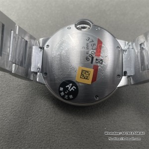 Ballon Bleu 36mm SS AF 1:1 Best Edition White Textured Dial on SS Bracelet - Image 8