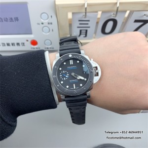 VSF P9001 PAM683 42mm Submersible Black Dial Black Rubber Strap - Image 4