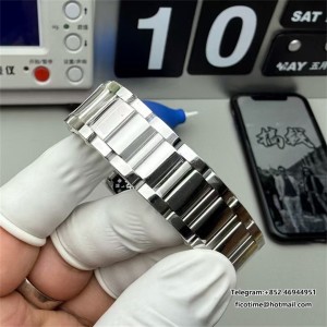 AF Swiss Quartz Tank Must 29.5x22mm White Dial SS Bracelet - Image 3