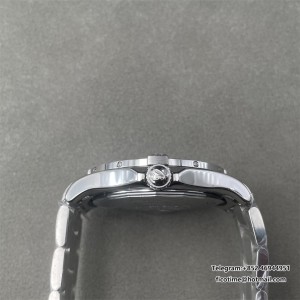 Avenger Seawolf GMT 44mm SS Black Dial with Red Second Hand on SS Bracelet A2834 - Image 3