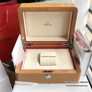 Omega wooden box - Image 1