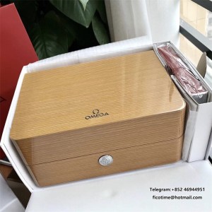 Omega wooden box - Image 3