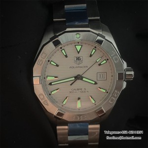 Tag 40.5mm white dial SW200 - Image 9